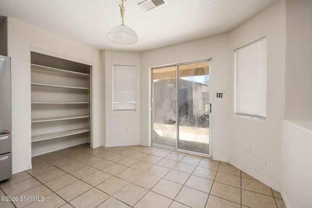 6118 Blue Mountain Drive, Las Cruces, NM 88012