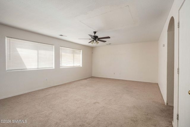 6118 Blue Mountain Drive, Las Cruces, NM 88012