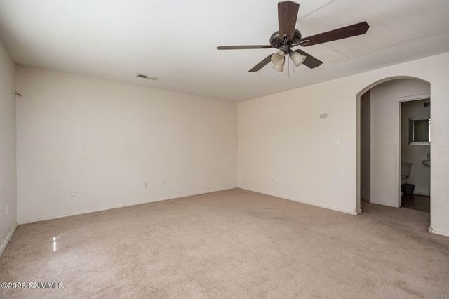 6118 Blue Mountain Drive, Las Cruces, NM 88012