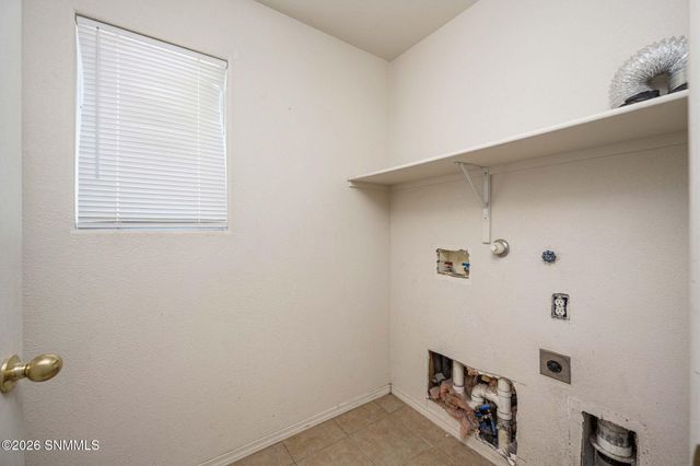 6118 Blue Mountain Drive, Las Cruces, NM 88012