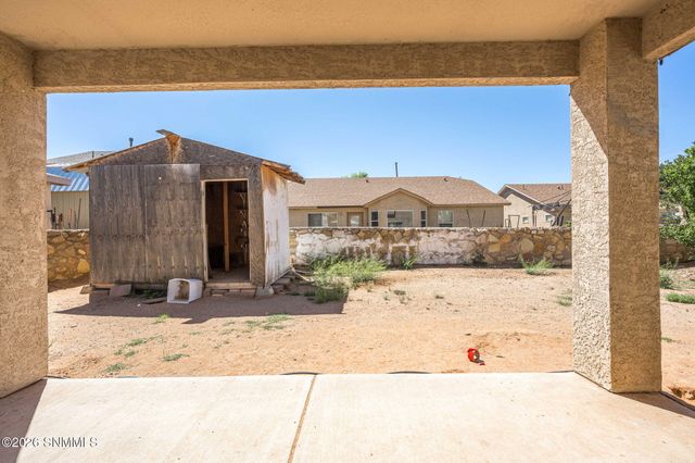 6118 Blue Mountain Drive, Las Cruces, NM 88012