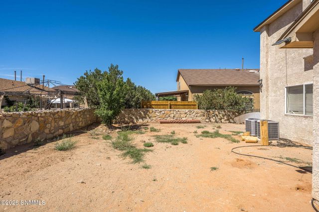 6118 Blue Mountain Drive, Las Cruces, NM 88012