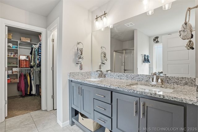 4915 E Galveston Place, Broken Arrow, OK 74014