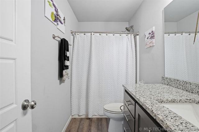 4915 E Galveston Place, Broken Arrow, OK 74014