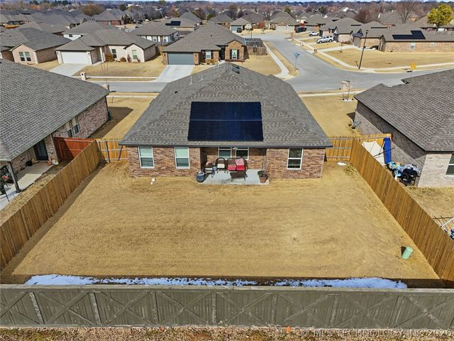 4915 E Galveston Place, Broken Arrow, OK 74014