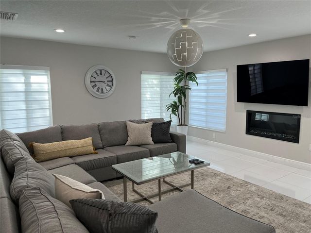 4123 CROSSWATER DRIVE, Tampa, FL 33615