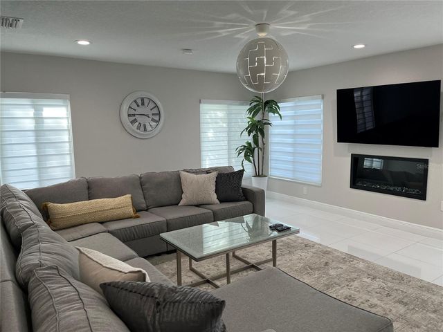 4123 CROSSWATER DRIVE, Tampa, FL 33615