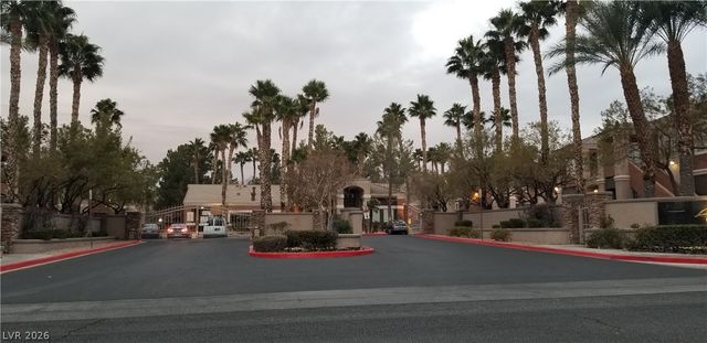 7713 Himalayas Avenue 104, Las Vegas, NV 89128