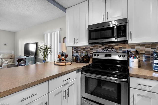 3558 Shore Dr Apt G9, Virginia Beach, VA 23455