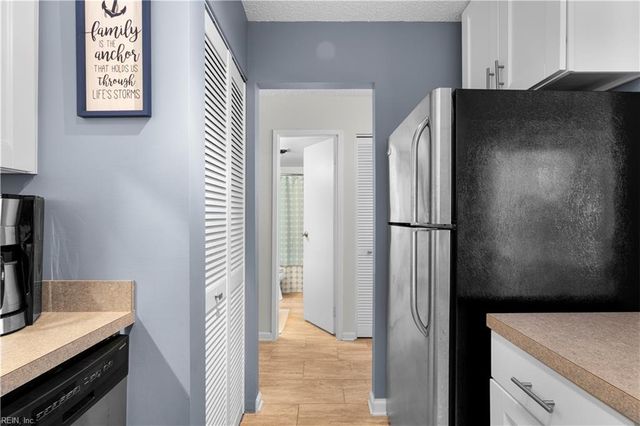 3558 Shore Dr Apt G9, Virginia Beach, VA 23455