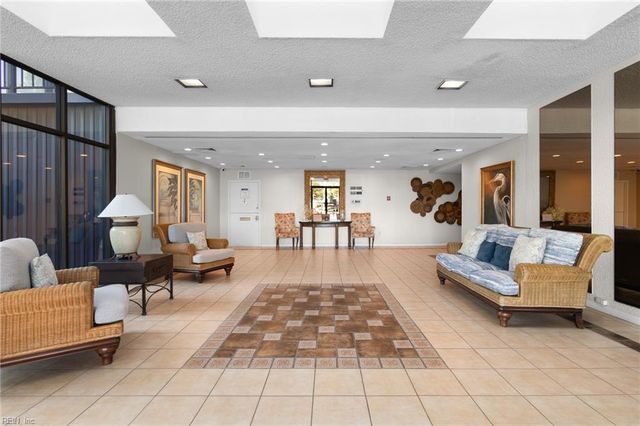 3558 Shore Dr Apt G9, Virginia Beach, VA 23455