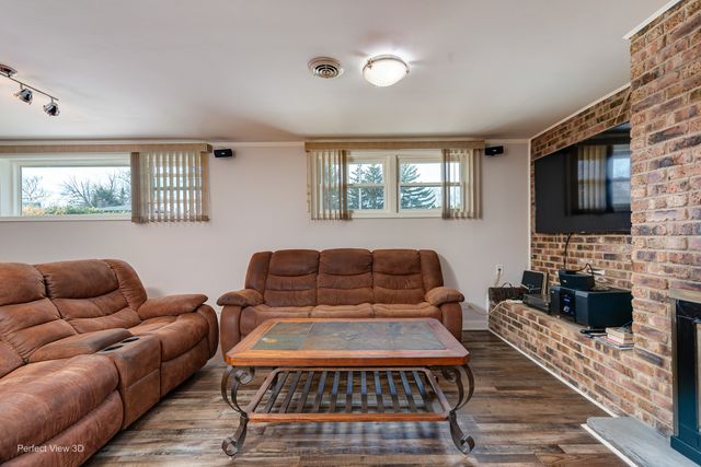 10817 S Oak Park Avenue, Worth, IL 60482