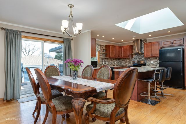 10817 S Oak Park Avenue, Worth, IL 60482