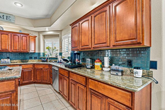 13566 EMERALD COAST Lane, Horizon City, TX 79928