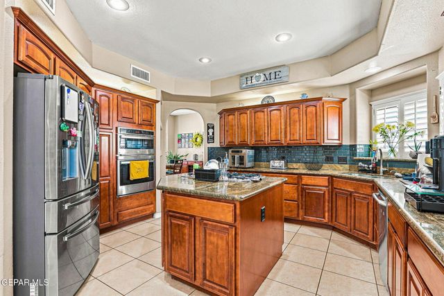 13566 EMERALD COAST Lane, Horizon City, TX 79928