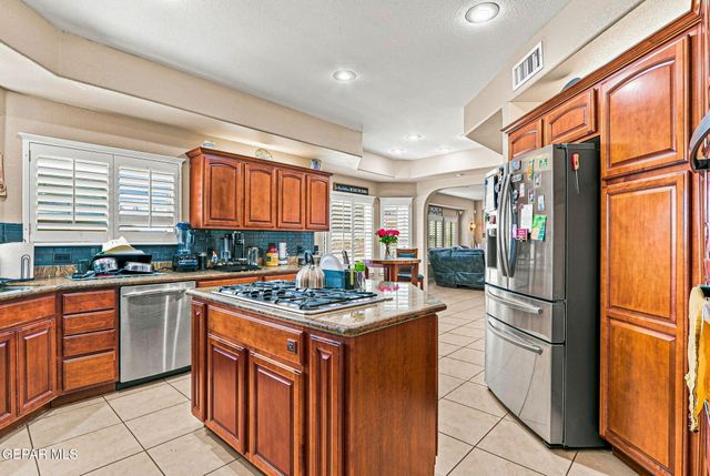 13566 EMERALD COAST Lane, Horizon City, TX 79928