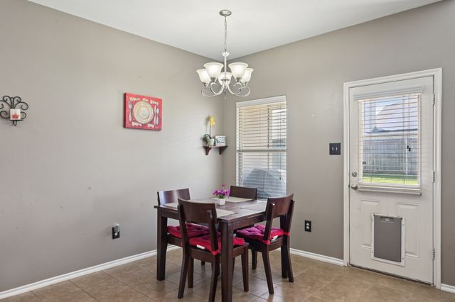 2002 Carriage Road, Heartland, TX 75126