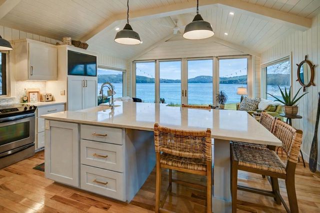 N3789 Tipperary Road, Poynette, WI 53955