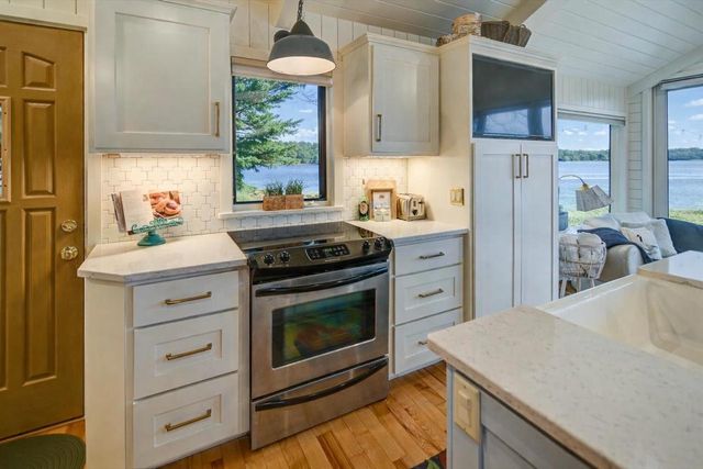 N3789 Tipperary Road, Poynette, WI 53955