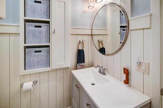 N3789 Tipperary Road, Poynette, WI 53955