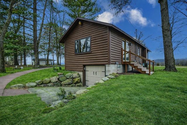 N3789 Tipperary Road, Poynette, WI 53955