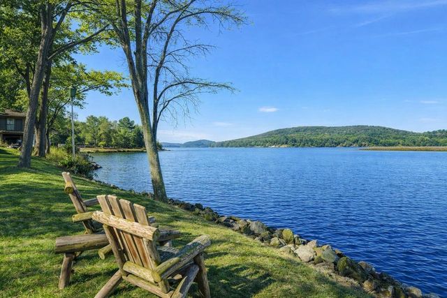 N3789 Tipperary Road, Poynette, WI 53955