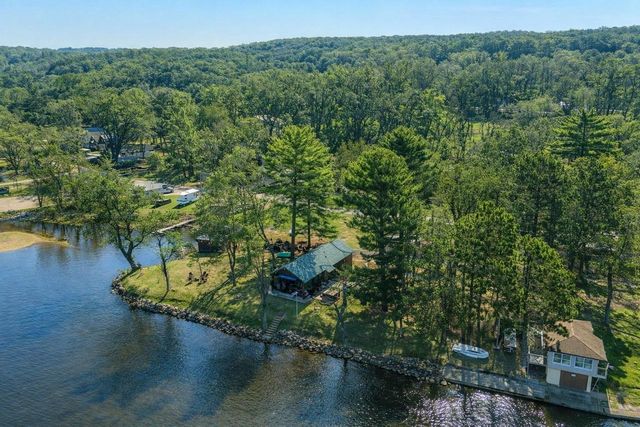 N3789 Tipperary Road, Poynette, WI 53955