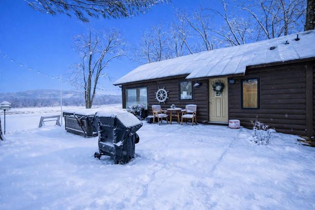 N3789 Tipperary Road, Poynette, WI 53955