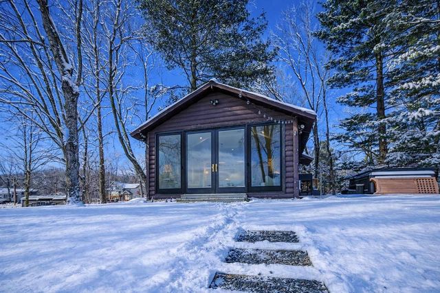N3789 Tipperary Road, Poynette, WI 53955