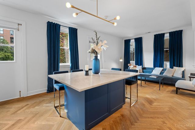 306 Grear Alley, Cincinnati, OH 45202