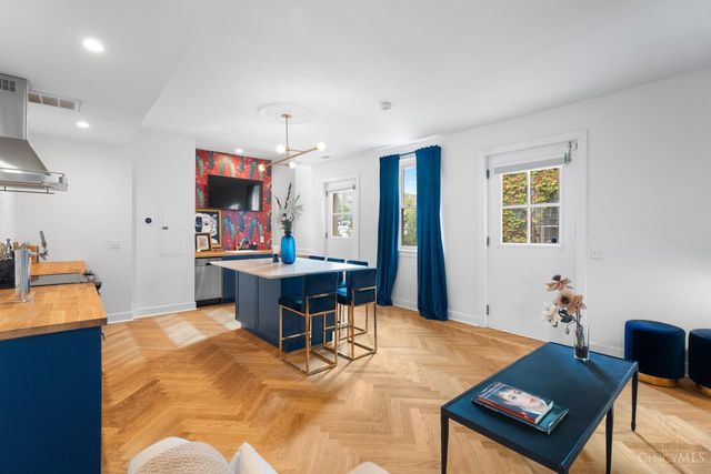 306 Grear Alley, Cincinnati, OH 45202