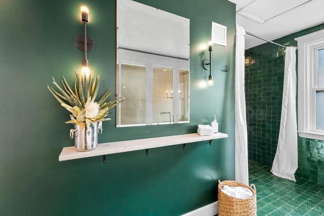 306 Grear Alley, Cincinnati, OH 45202