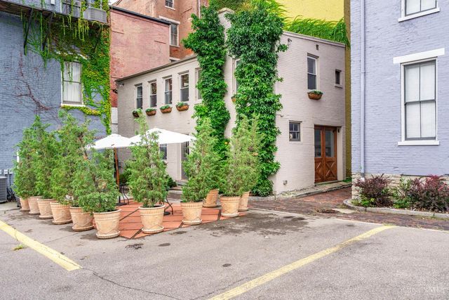 306 Grear Alley, Cincinnati, OH 45202