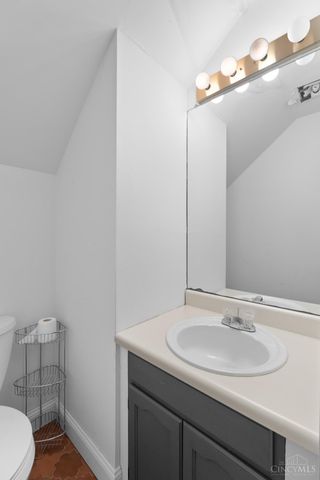 306 Grear Alley, Cincinnati, OH 45202