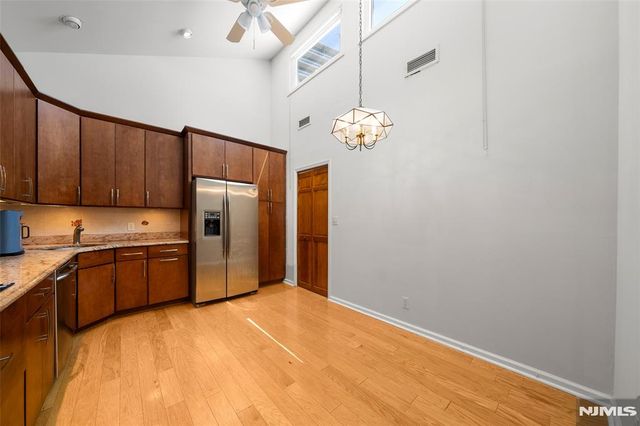 300 Gorge Road 62, Cliffside Park, NJ 07010