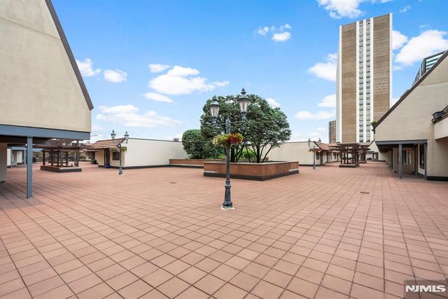 300 Gorge Road 62, Cliffside Park, NJ 07010