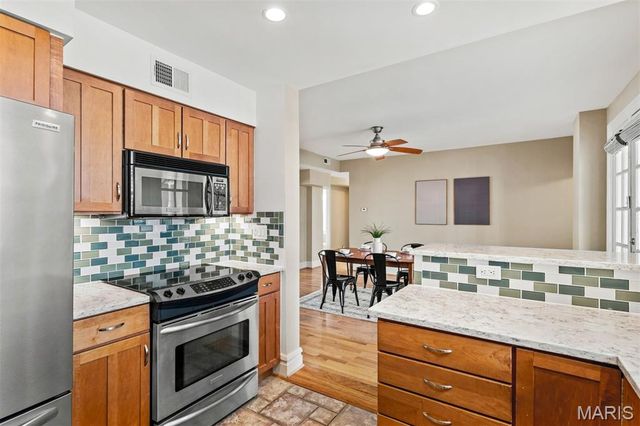 321 Belt Avenue 301, St Louis, MO 63112