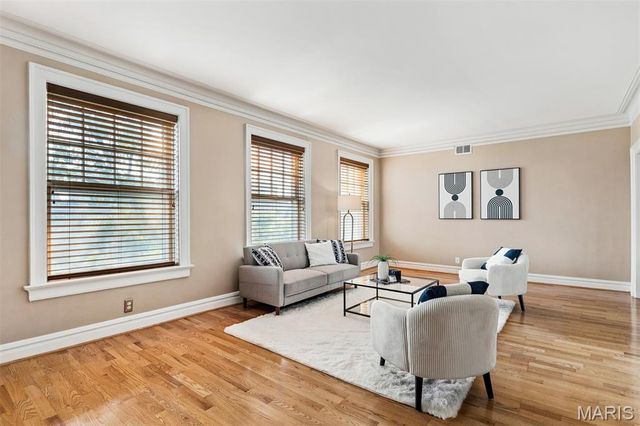 321 Belt Avenue 301, St Louis, MO 63112