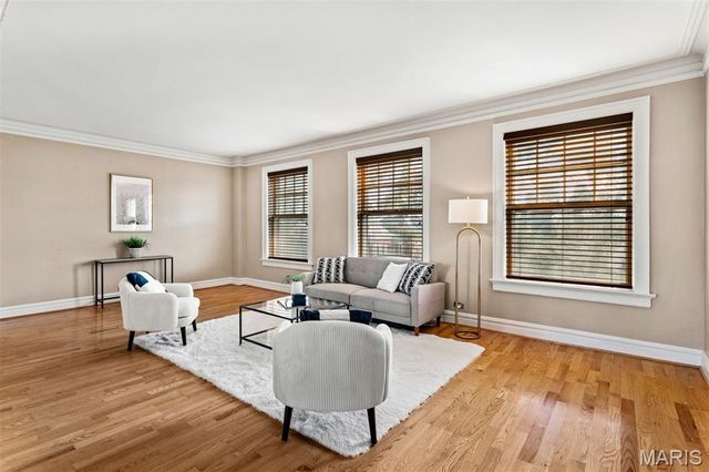 321 Belt Avenue 301, St Louis, MO 63112