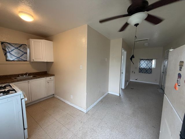 241 E Tuolumne Street, Fresno, CA 93706