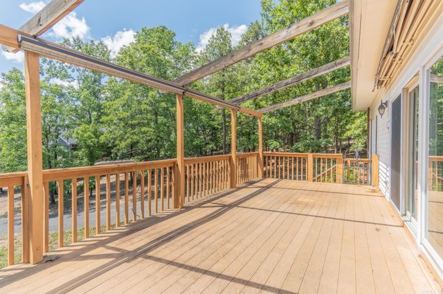 7 Resplandor Court, Hot Springs Village, AR 71909