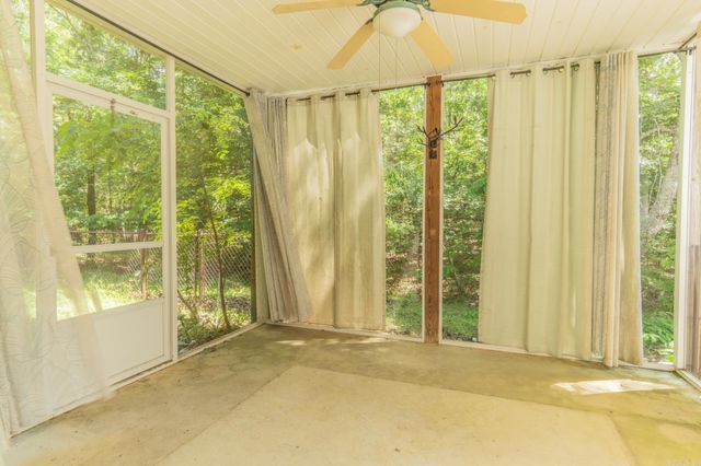 7 Resplandor Court, Hot Springs Village, AR 71909