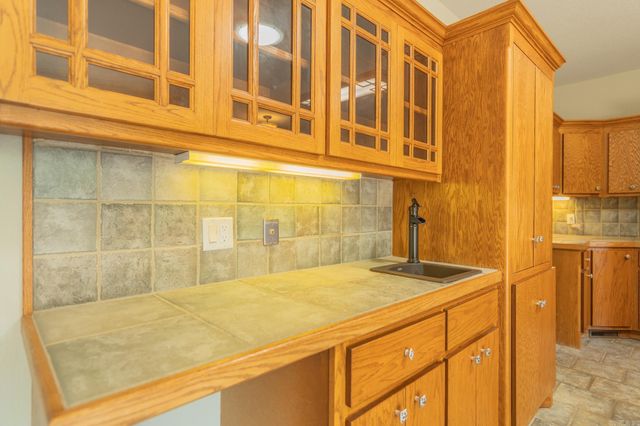 7 Resplandor Court, Hot Springs Village, AR 71909