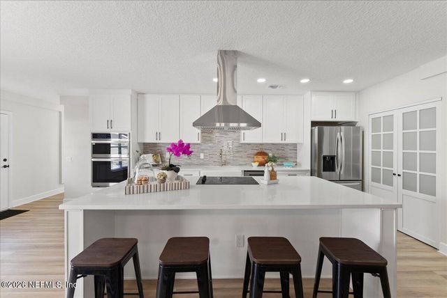 708 MYRTLE Avenue, Green Cove Springs, FL 32043