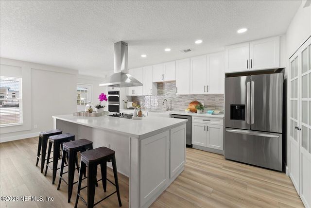 708 MYRTLE Avenue, Green Cove Springs, FL 32043