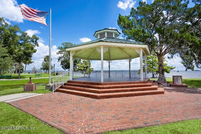 708 MYRTLE Avenue, Green Cove Springs, FL 32043