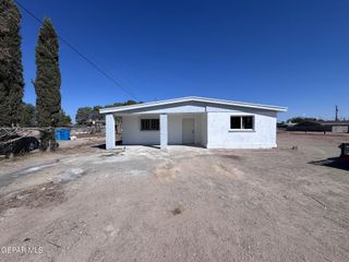 312 Melendez Street, Socorro, TX 79927