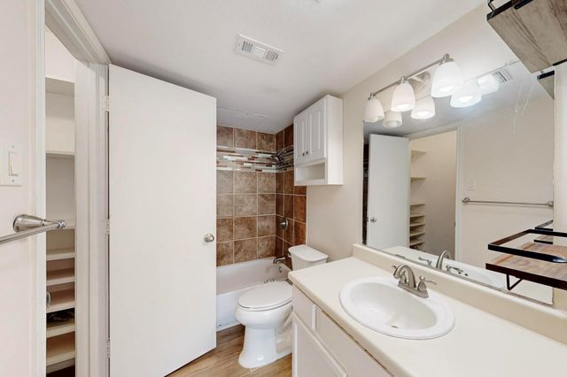 4303 Buena Vista Street 306, Dallas, TX 75205