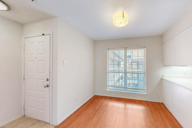 4303 Buena Vista Street 306, Dallas, TX 75205