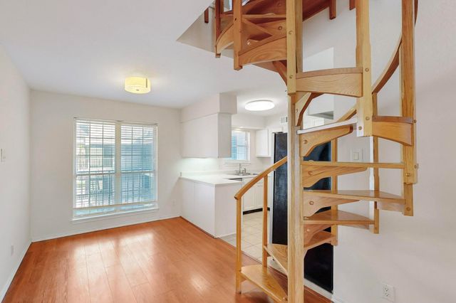 4303 Buena Vista Street 306, Dallas, TX 75205